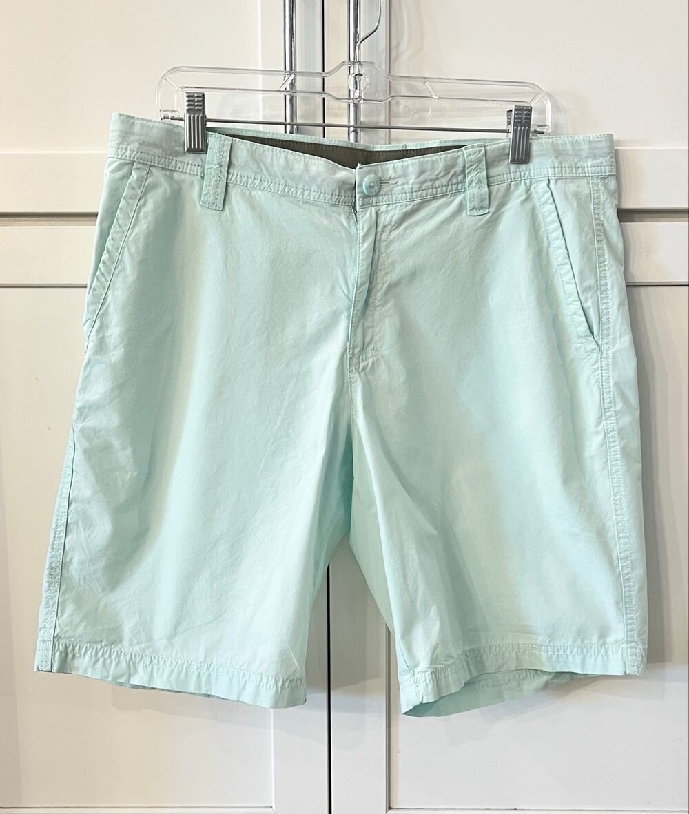 Columbia Shorts Mens Sz 34 Mint Green Chino Khaki Button Pockets Pastel